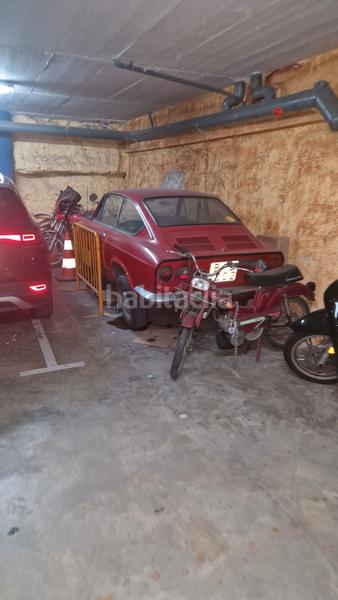 Foto 3559b050-1313-406f-b7d0-6779e1fec326. Aparcament cotxe a Sants-Badal Barcelona