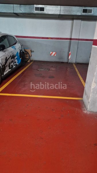 Foto c1c32689-230c-407d-9489-9886da0f53cf. Lloguer aparcament cotxe a carrer tres d'abril 12 a Sant Boi de Llobregat