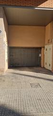 Parking voiture à Carrer de pau claris 75. Plazas de garaje en venta