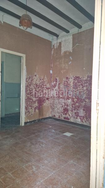 Foto b2a3e072-b026-4e65-88a3-553295977485. Terreno residencial en carrer de montevideo 2 solar para viviendas en Sant Boi de Llobregat