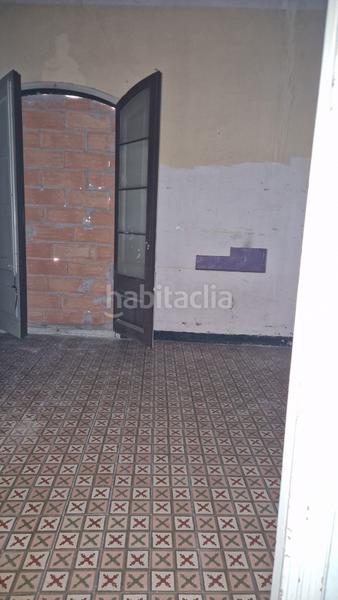 Foto c785c78c-3342-44c7-922b-edc995411a53. Terreno residencial en carrer de montevideo 2 solar para viviendas en Sant Boi de Llobregat