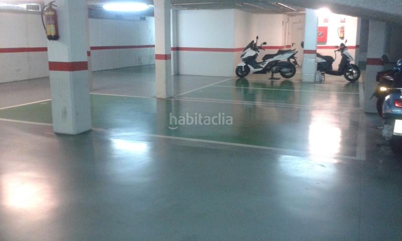 Foto 3be6d19b-d357-475b-b654-12fc6a9322ce. Aparcament cotxe a Centre Masnou (El)
