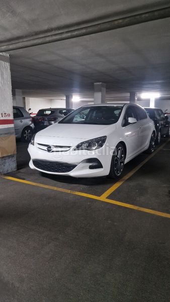 Foto f2c0a799-f86c-4311-9b79-764e69780859. Autoparkplatz in carrer de la cerdanya 57 in Vinyets-Molí Vell Sant Boi de Llobregat