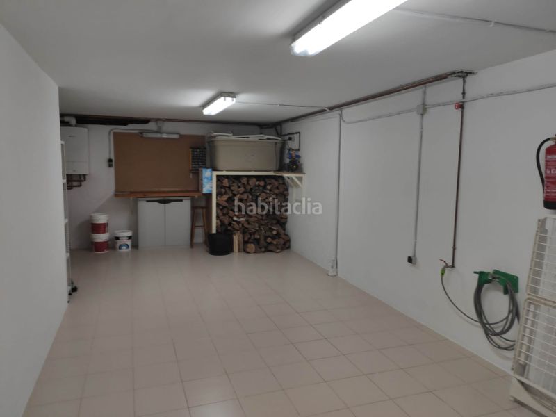 Foto 007a0df1-fee2-4c2f-940c-40d542f5fa3c. Casa aparellada amb xemeneia calefacció piscina a Vendrell (El)