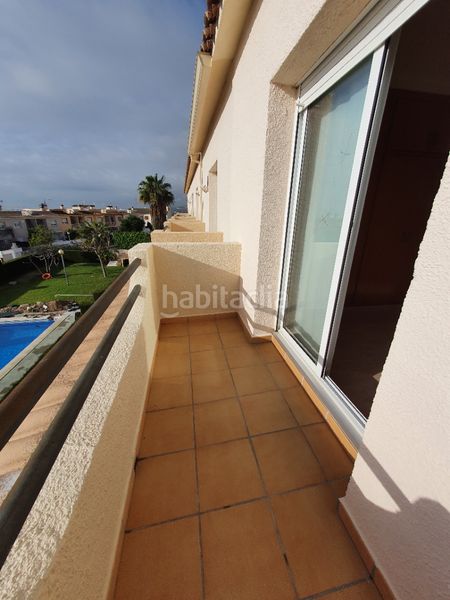 Foto 30b1b1c6-9413-48a8-b67f-cdcf8a77c067. Casa aparellada amb xemeneia calefacció piscina a Vendrell (El)