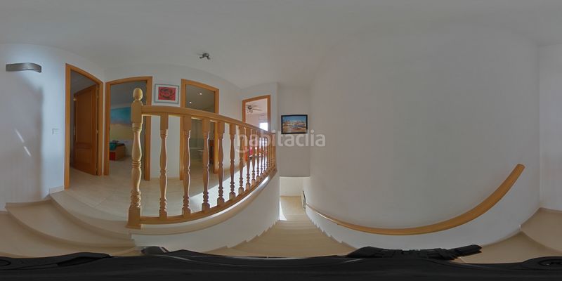 Foto 3b41f88c-2a2b-4bbd-a825-3f2f788e56ae. Casa aparellada amb xemeneia calefacció piscina a Vendrell (El)