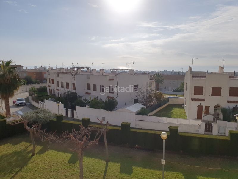 Foto 620b8708-8360-4b89-8030-6fcdfed48768. Casa aparellada amb xemeneia calefacció piscina a Vendrell (El)