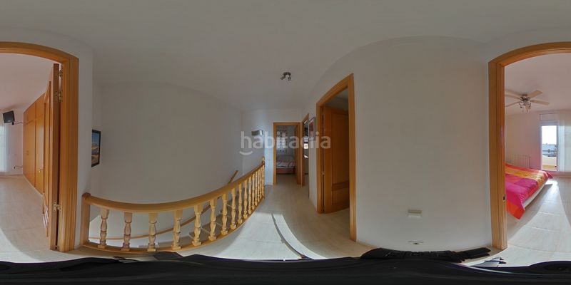 Foto 6f88dfcd-6c2b-4afc-b62a-fe031a838d1a. Casa aparellada amb xemeneia calefacció piscina a Vendrell (El)