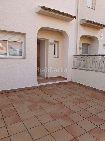 Foto 87fd1531-064a-4e33-9926-540f88ea55a7. Casa aparellada amb xemeneia calefacció piscina a Vendrell (El)