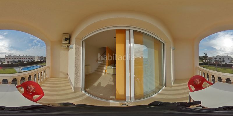 Foto a3baf5bc-d335-419f-9c33-1b64683f58fc. Casa aparellada amb xemeneia calefacció piscina a Vendrell (El)