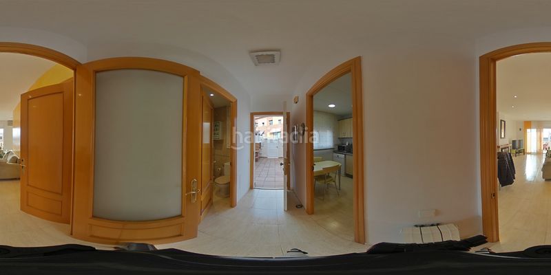 Foto e2ee04e0-5393-4358-9a86-ab1836df644f. Casa aparellada amb xemeneia calefacció piscina a Vendrell (El)