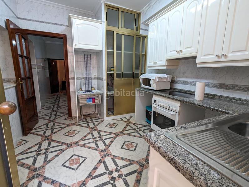 Foto f887a623-8dce-4c43-8098-33632124b2c8. Edificio  muy céntrico en Sanlúcar la Mayor