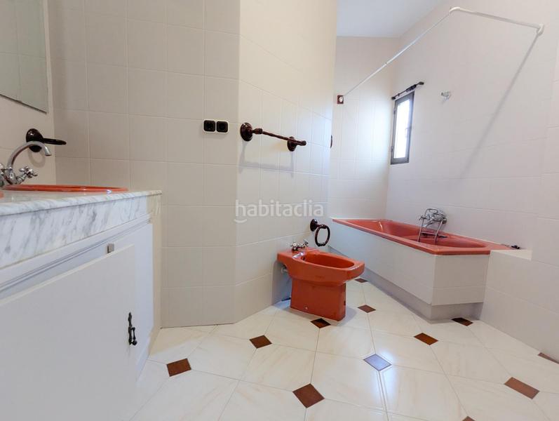 Foto 964bb1c0-4b5d-43d5-83ba-ee0ef364fbda. Piso magnífico piso exterior, de esquina junto al centro en Sanlúcar la Mayor