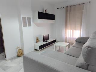 Miete Etagenwohnung in Sanlúcar la Mayor. Piso en el centro