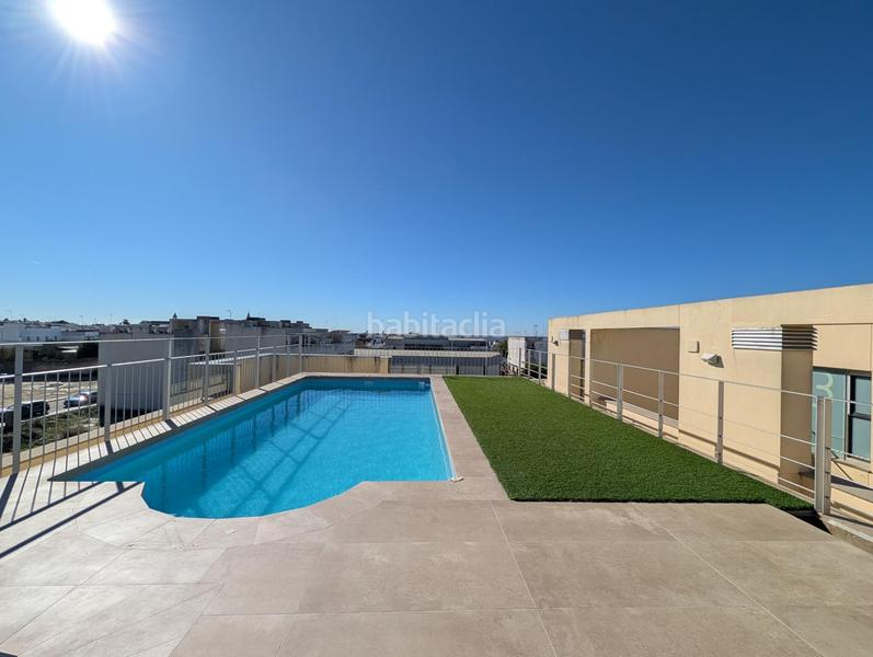 Foto 0a4c185b-1cc4-4401-9387-1e8f0459e407. Flat with pool in Sanlúcar la Mayor