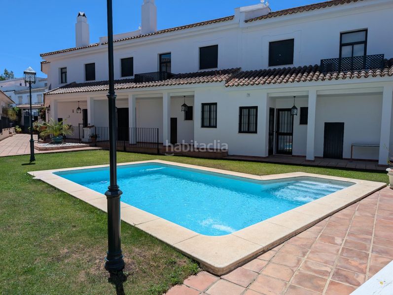Foto 5a37bde5-0e20-417e-bc9a-0efebdb14550. Casa amb calefacció piscina a Sanlúcar la Mayor