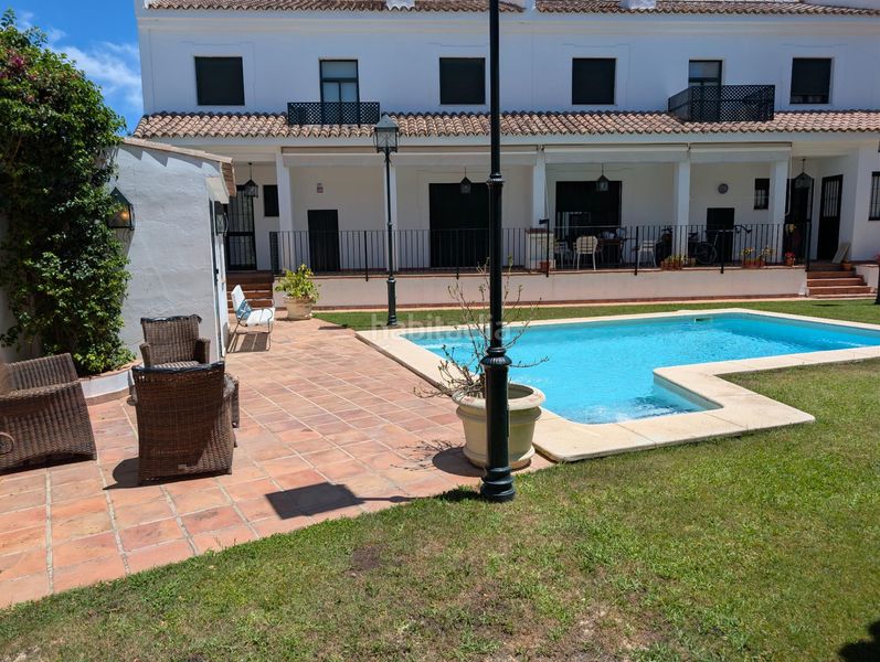Foto f000dd78-f61f-48f8-a3a5-9c8fe7d79861. Casa amb calefacció piscina a Sanlúcar la Mayor