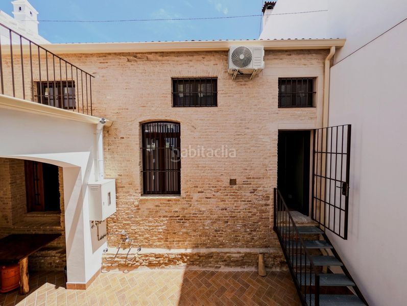 Foto 5a7597c0-d30a-4687-bbf4-aa13174f00b8. Casa adossada amb calefacció aparcament a Sanlúcar la Mayor