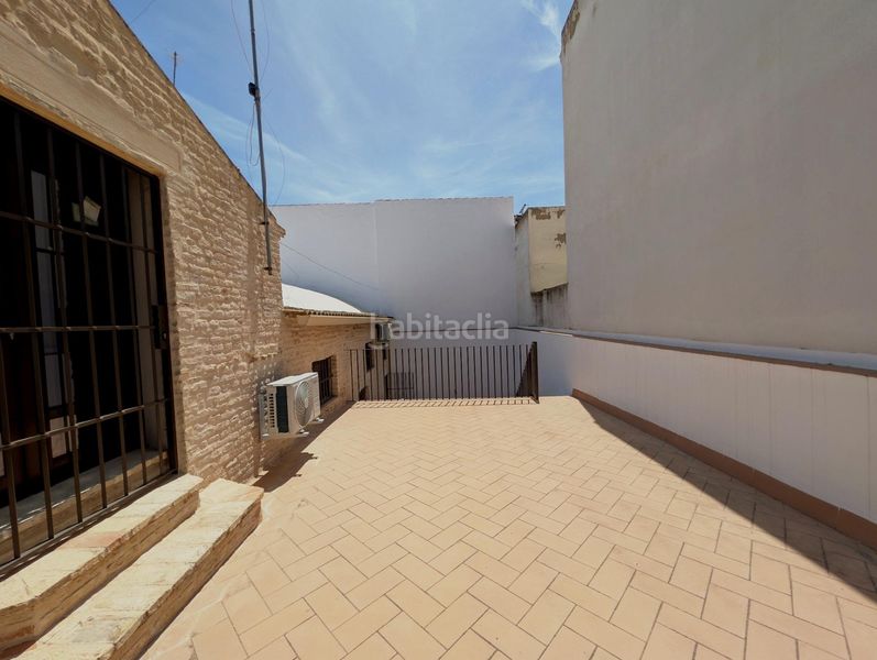 Foto a1a6c3f6-714c-430a-8002-f26979b8d422. Casa adossada amb calefacció aparcament a Sanlúcar la Mayor