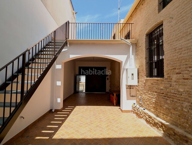 Foto d7768526-dd16-4e96-a0e1-7690c27e8c4e. Casa adossada amb calefacció aparcament a Sanlúcar la Mayor