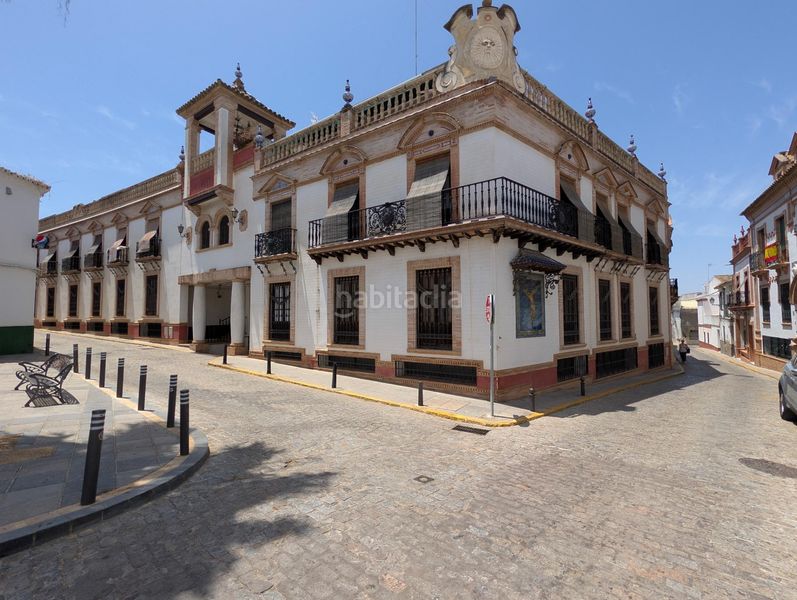 Foto f58b1ae5-904b-4a00-8a90-4998712558ff. Aparcament cotxe a Sanlúcar la Mayor