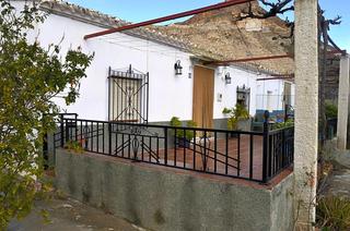 Maison  Calle alvarez de sotomayor. Hermosa casa adosada de planta baja renovada en un pequeño puebl