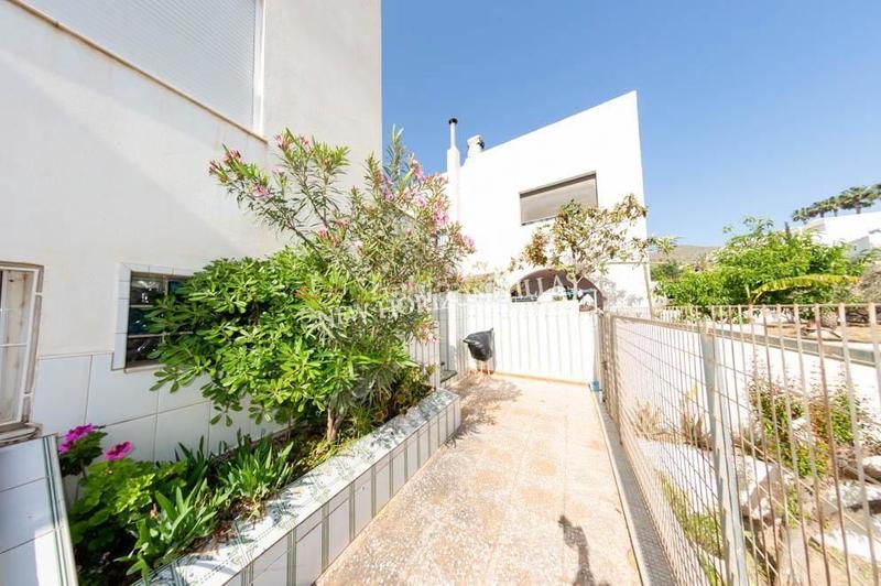 Foto 66ac7519-934d-4853-905f-1dfe882977c7. Casa amb calefacció aparcament a El Palmeral Mojácar