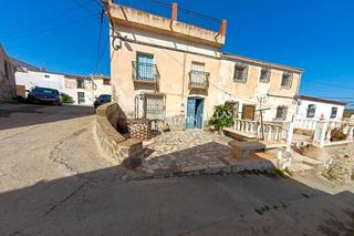 Masia  Centro. Casa de pueblo en arboleas