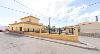 Casa a Blas infante 33. Chalet en cuevas de almanzora area
