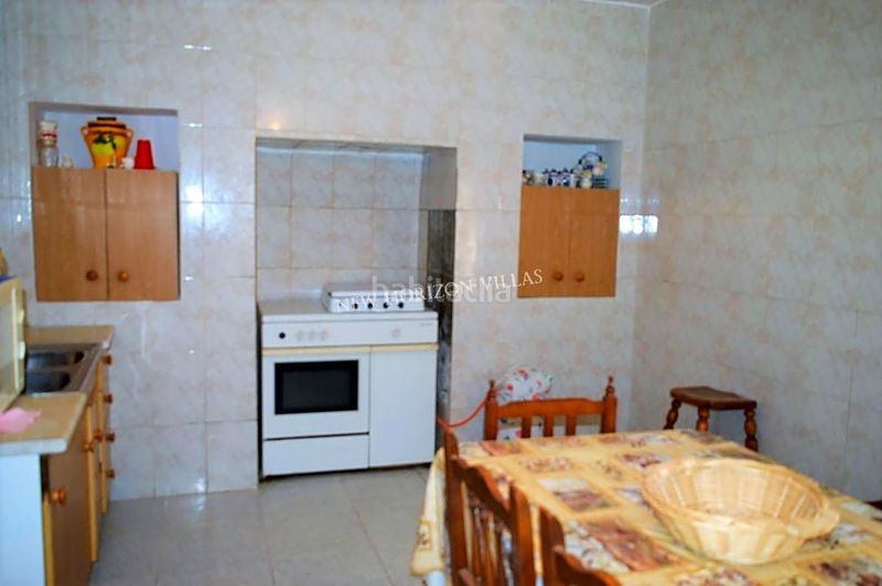 Foto eef7418a-442a-425f-96dd-b5bd48a4cd3a. Casa en Arboleas