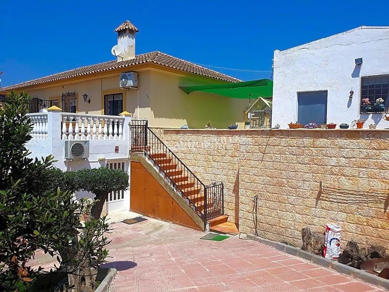 Foto 60f62e69-4cb5-47f2-b55a-a62fbd9cd8c0. Casa en Huércal - Overa