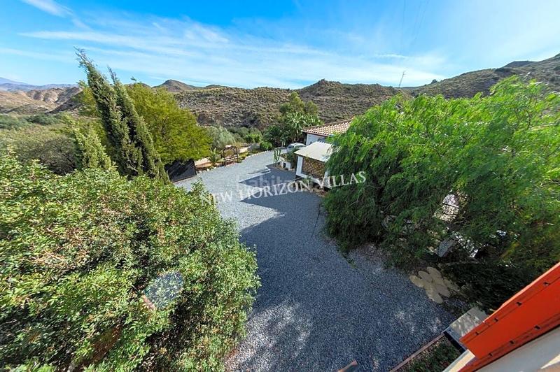 Foto 4f644336-86d2-4abd-af2d-d1190013acae. Casa villa in area en Zurgena