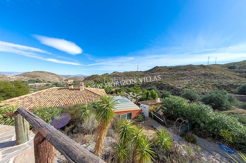 Foto 59109aa7-106d-498e-9adc-ef9f45b96a4a. Casa villa in area en Zurgena