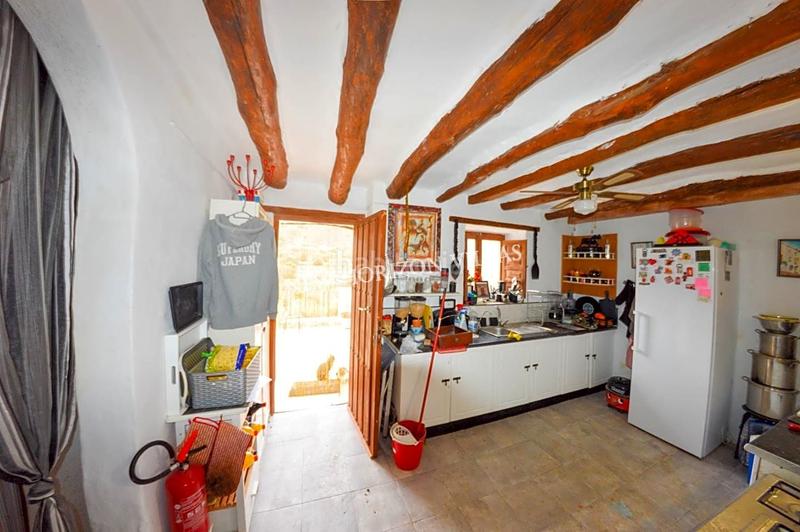 Foto bc9873dc-9249-4f34-b7a5-f1132543e3f5. Casa con piscina in Cantoria