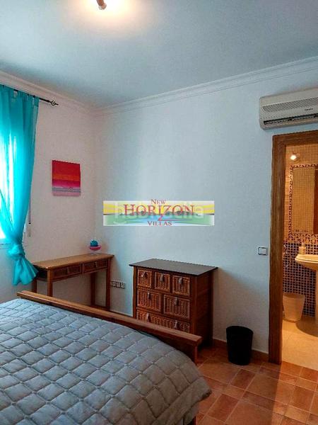 Foto 110aece3-d3d3-426b-ae07-8c226178af24. Casa amb piscina a Arboleas