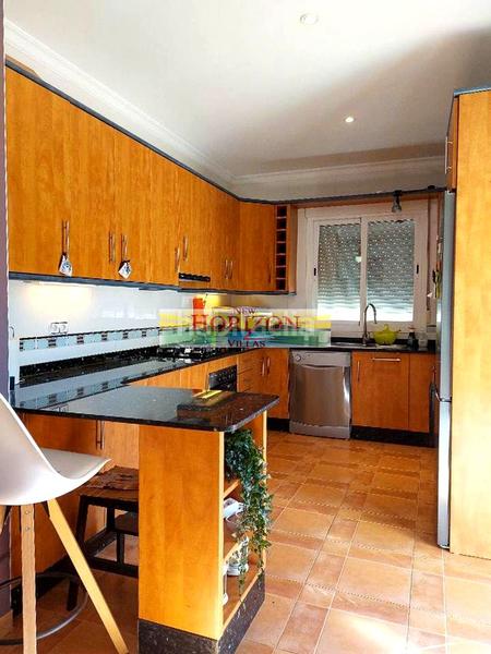 Foto eb044c57-493b-4540-9347-00a9dbbc8ee2. Casa amb piscina a Arboleas