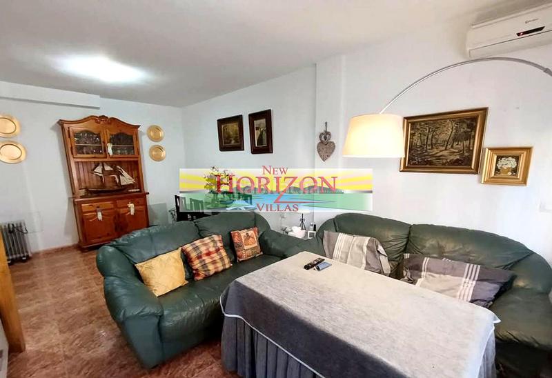 Foto b29c8764-9608-4b83-b292-334f8a83cf08. Dúplex amb aparcament a Albox