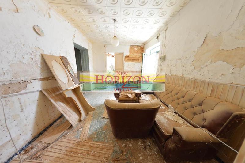 Foto 28bba0de-aa88-4fe9-a730-4e8ae38040b6. Casa house to renovate in huercalovera en Albox