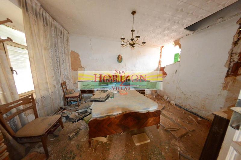 Foto 36963032-f86c-48b5-940e-e558447c3b2f. Casa house to renovate in huercalovera en Albox