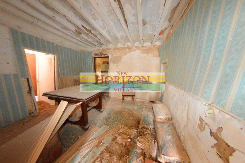 Foto 682929c3-4b43-441c-8ed3-9207888cf7a3. Casa house to renovate in huercalovera en Albox