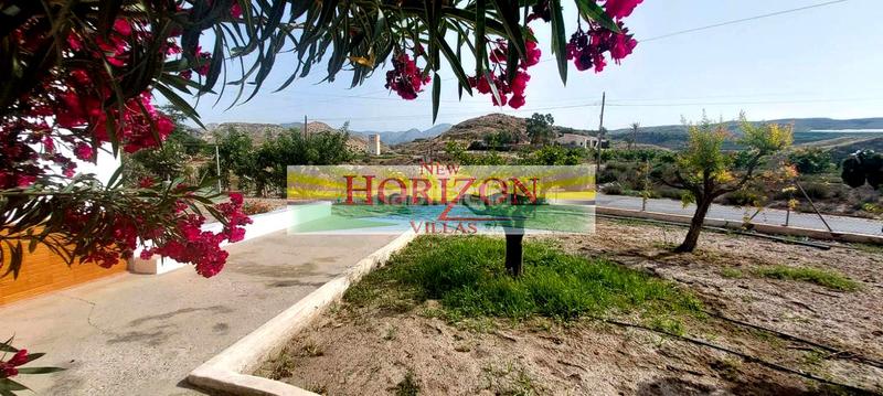 Foto 949114bb-238c-4ab4-9265-00dd5ffa5c4f. Casa in Cuevas del Almanzora pueblo Cuevas del Almanzora