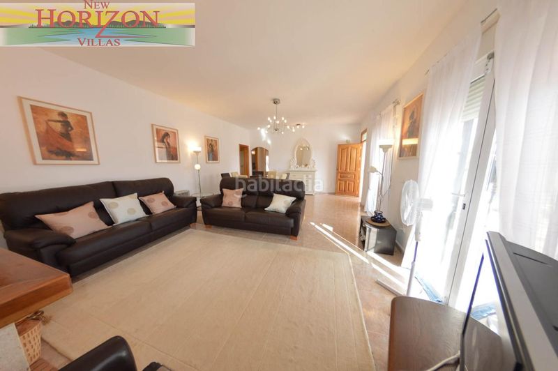 Foto 176a0fbf-cbfc-4c14-8d6d-ec647d5c6686. Casa amb aparcament a Zurgena