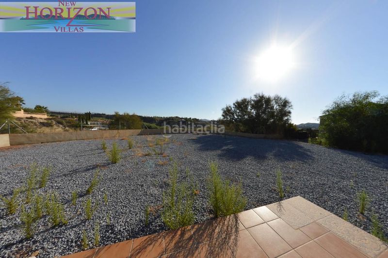 Foto 2104a1dd-4b3b-4a46-8966-1f54e44a441f. Casa amb aparcament a Zurgena
