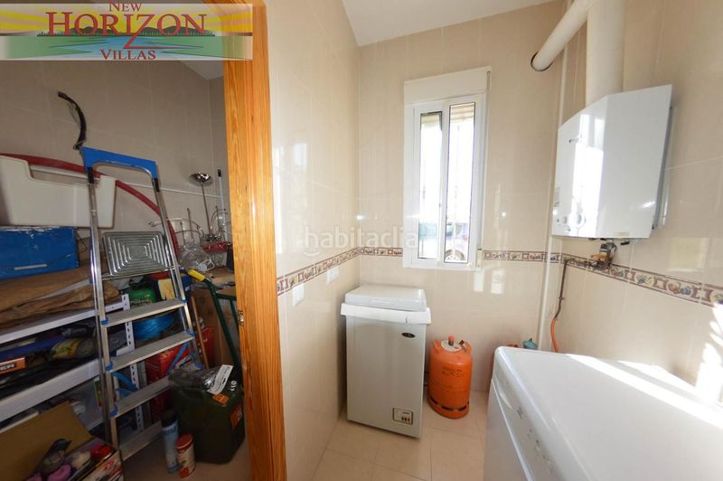 Foto 654937a9-5f0e-4c8f-b5a1-cebe98f2f1f2. Casa amb aparcament a Zurgena