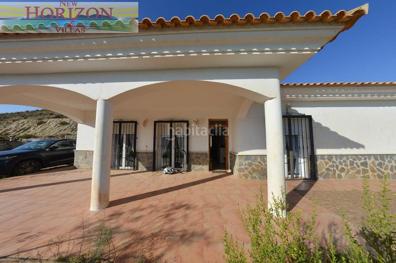 Foto 6e268866-a703-4005-8c95-2c09519b4981. Casa amb aparcament a Zurgena