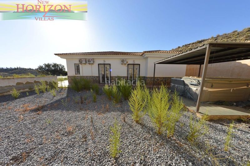 Foto 8c7c37cc-c1c0-410f-b4bd-8c2c6ad73edc. Casa amb aparcament a Zurgena