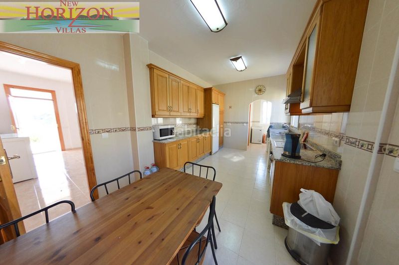 Foto b24adcb5-a08f-4184-95bb-7246f79f7afe. Casa amb aparcament a Zurgena