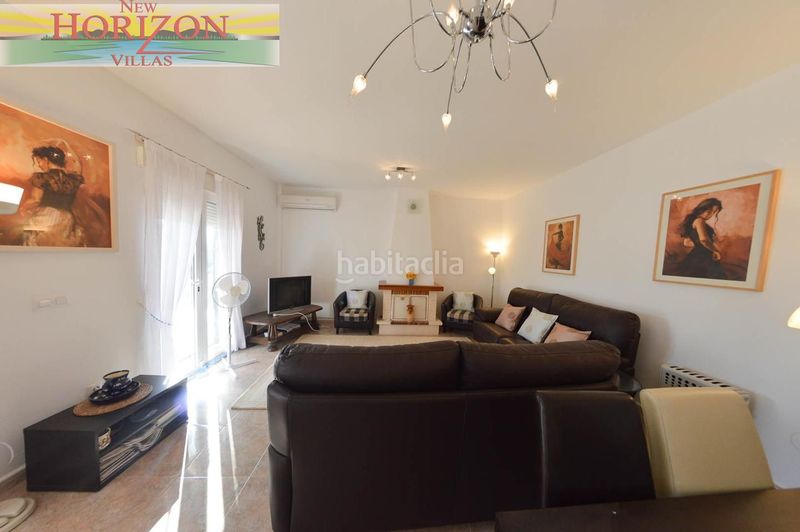 Foto bd9dace7-cbae-4fdd-88fc-2c6659509a32. Casa amb aparcament a Zurgena