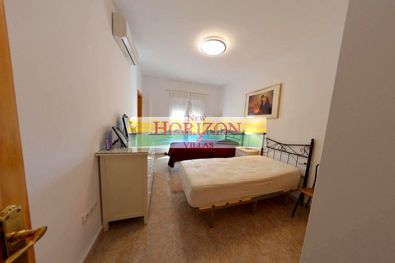 Foto fc0edbc5-cdff-4d9f-80f4-240c58e46c6d. Casa amb aparcament a Zurgena