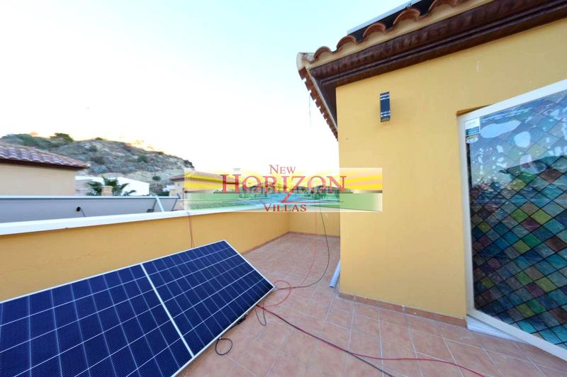 Foto 5a16a99a-a6b6-4d45-bc99-e685fcdee9b4. Pis a Zurgena